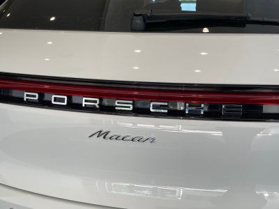 2021 Porsche Macan PREMIUM PLUS AWD